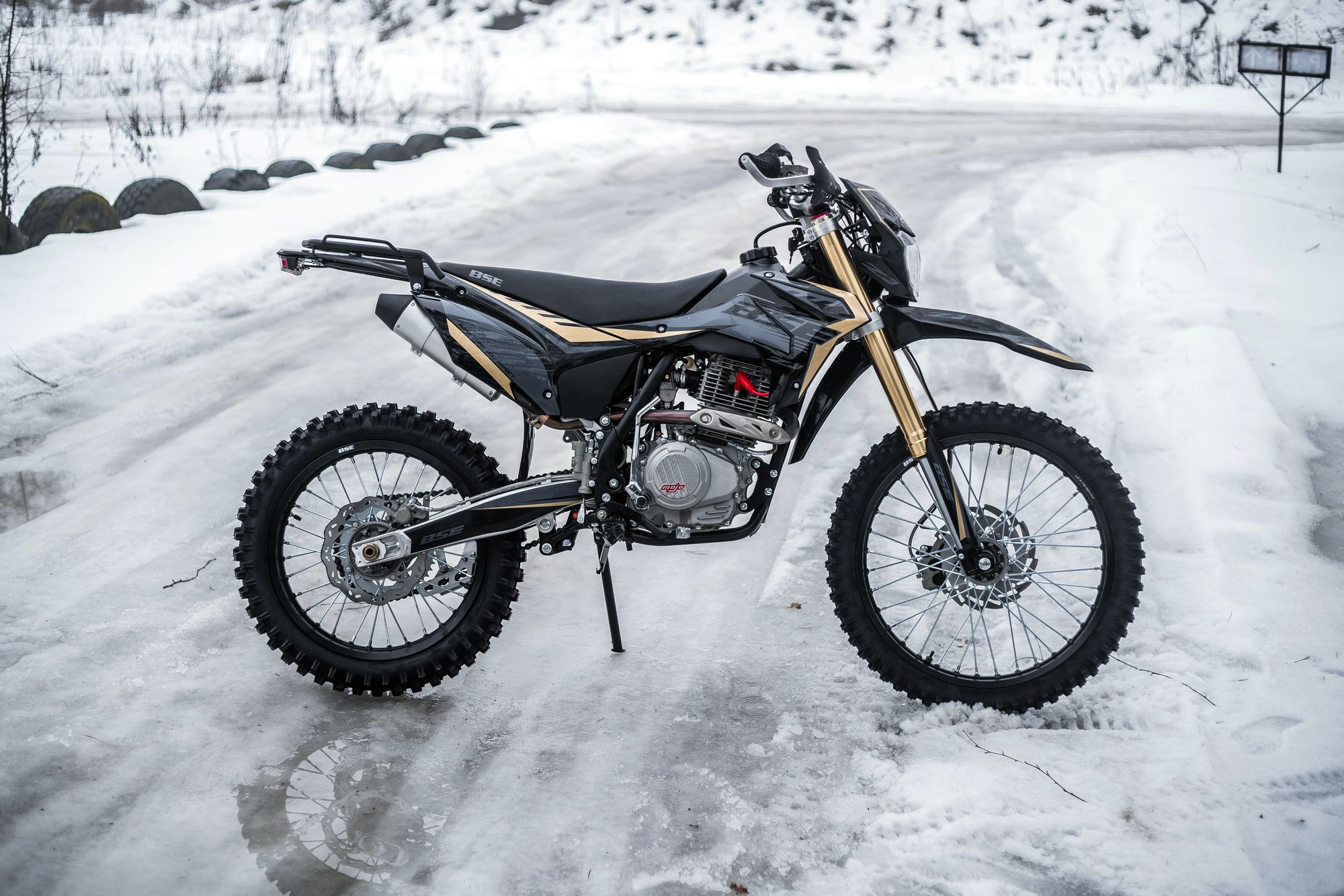 Z3 Gold Black (черный пластик)