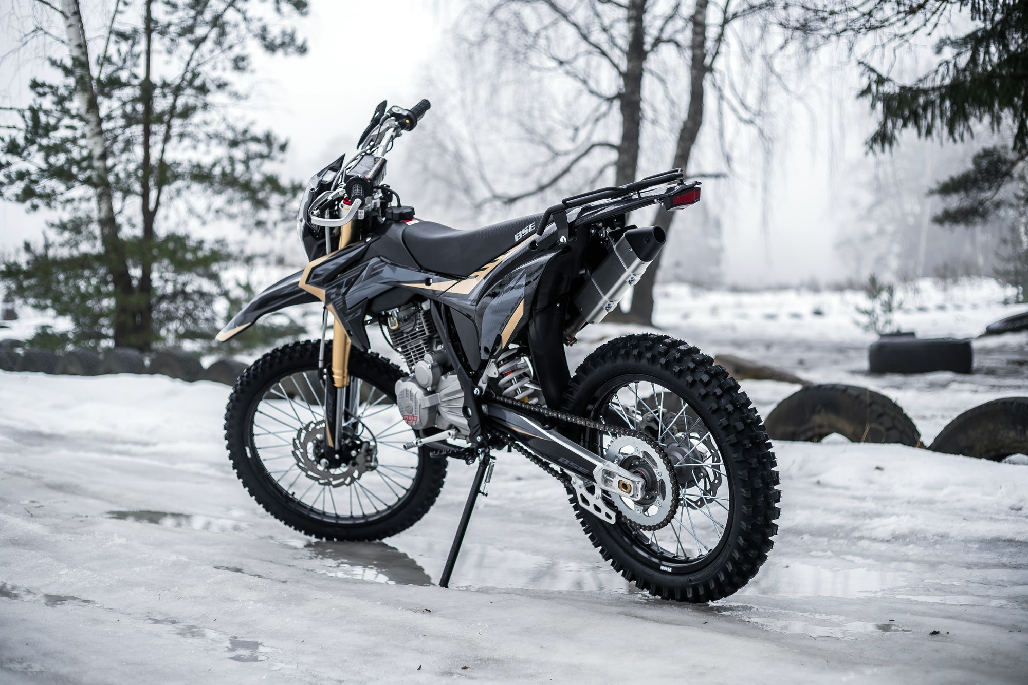 Z3 Gold Black (черный пластик)